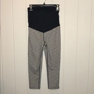 Zella high waisted maternity leggings size small